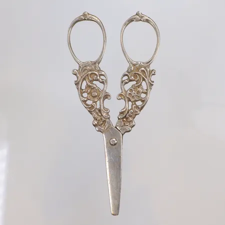 Druvsax längd 10,5cm JLH 1954, silver 830/1000 Vikt: 28,7 g