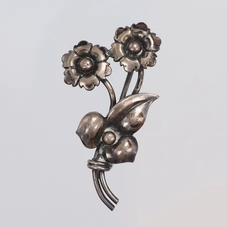 Brosch med blommor 23x43mm silver 830/100 Vikt: 4,2 g