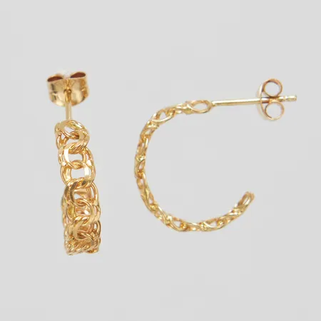 Örhängen, Bismarck, 15,5x4mm, stift, 18K. Vikt: 2,1 g