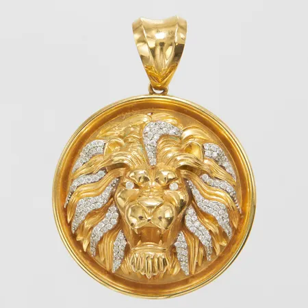 Hänge, lejon med vita stenar, 55x38,8mm, 18K Vikt: 28,2 g