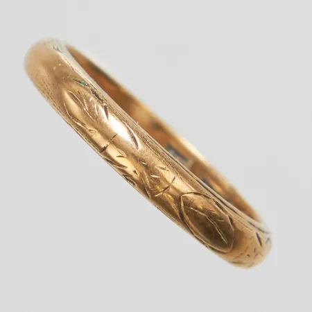 Ring med mönsterdekor, Ø16-, bredd: 3mm, svenska stämplar, 18K Vikt: 3,5 g