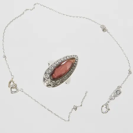 Silverring med bärnsten, något skadad, Ø16¾, bredd: 2,9-26,7mm, Silverarmband, Pandora, trasig/av, 925/1000 Vikt: 5,3 g