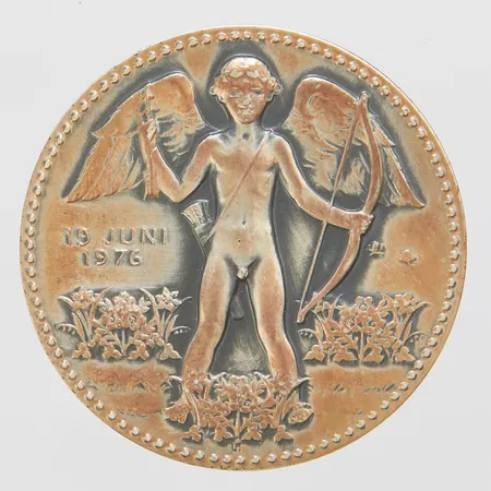 Minnesmedalj Carl XVI Gustaf & Silvia 19 Juni 1976, nr 1200 av 4000, silver, träetui samt äkthetsintyg Vikt: 0 g