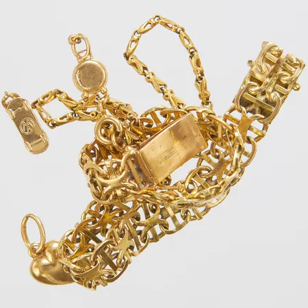 Diverse guld 18K  Vikt: 24,7 g