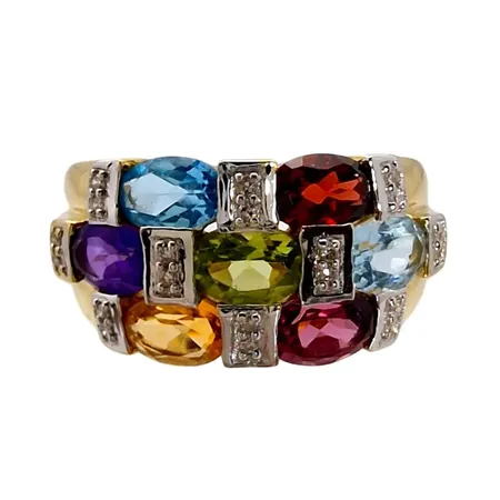 Ring, 18K guld, 20 Diamanter - totalt 0,10ct, Ametist, Citrin, Granat, Topas, Peridot och Rhodolite, Guldfynd (GHA) 20027311, Ø18½ mm, bredd 2-11 mm, fint skick, stenar utan anmärkning, ordinarie nypris hos Guldfynd 15 998 kr Vikt: 5,3 g