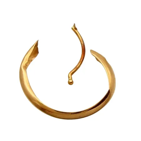 Örhänge, 18K guld, defekt Vikt: 0,3 g