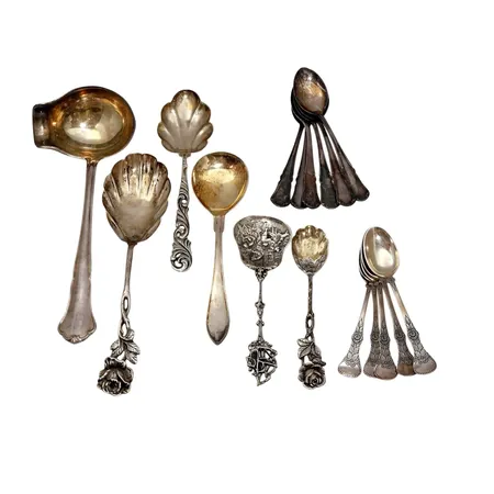 Diverse silverbestick, längd 18,5 cm och mindre, bruksmärken  Vikt: 289,8 g