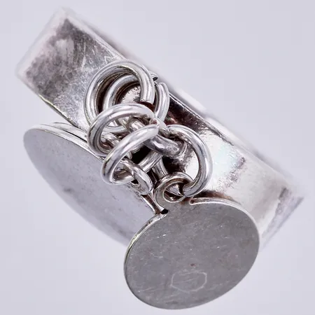 Ring, stämplad Annika, stl: 18 ¾, bredd ca 5mm, 925/1000 silver Vikt: 8,5 g