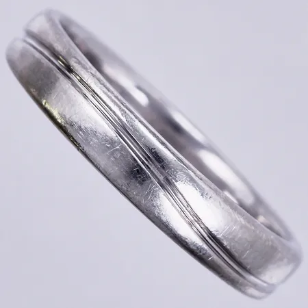 Ring, stl: 21, bredd: ca 4mm, 925/1000, silver Vikt: 5,3 g