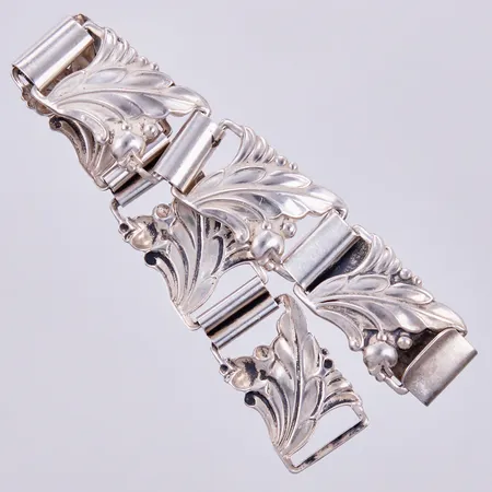 Armband längd ca 16cm, bredd ca 16mm, Asa-Silver H Olsson 1949, silver Vikt: 20,3 g