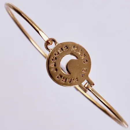 Stelt armband Marc By Marc Jakobs, gulmetall, 5,5cm x 6cm, 