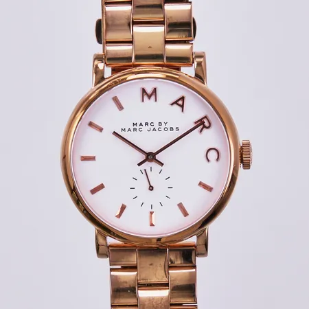 Armbandsur Marc By Marc Jacobs, gulmetall, 36mm, refnr MBM;3244 serienr 111409, går ej batteribyte krävs