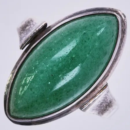 Ring med grön sten, stl: 16, Ø20mm, silver 835/1000 Vikt: 4,2 g