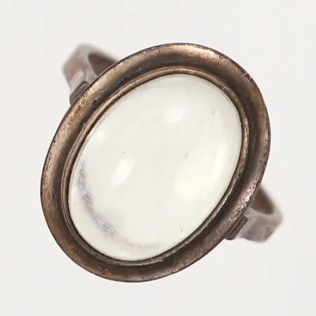 Ring med sten, stl 17, bredd: 2-18mm, silver 835/1000 Vikt: 3,8 g