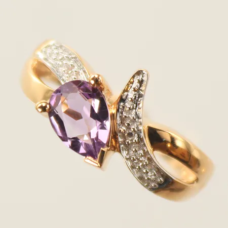 Ring, rödguld/vitguld med lila sten och diamanter 6 x ca 0,005ct, stl ca 16, 18K  Vikt: 4,1 g