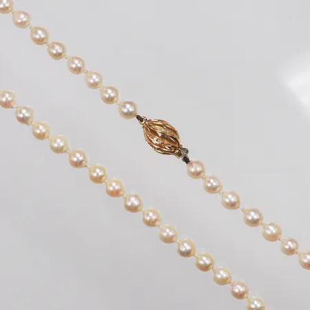 Pärlcollier, odlade sötvattenpärlor, ca 74cm, lås i 18K med diamanter 16xca0,01ct, bruttovikt 42,1gram Vikt: 0 g