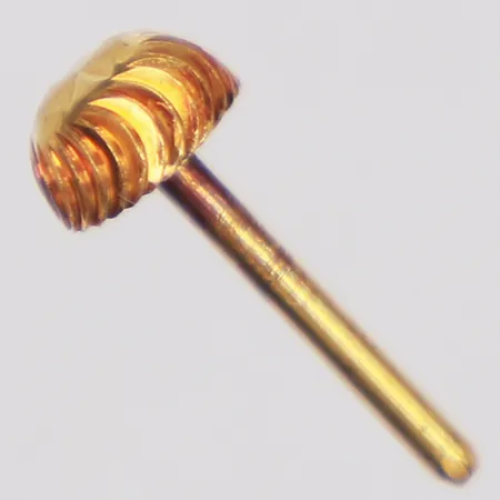 Örhänge, udda, 4mm, saknar stopp, 21K  Vikt: 0,5 g