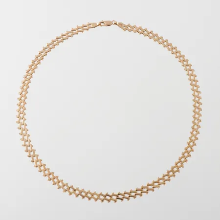 Collier, Vizenca Italien, längd ca 45 cm, bredd 6.1-7.2 mm, 18k. Vikt: 23,3 g
