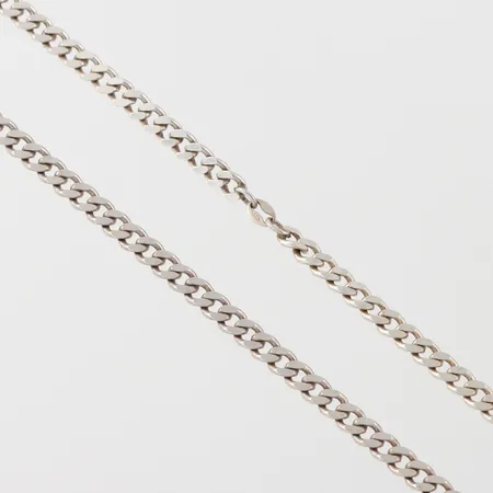 Collier Pansar, ej öppningsbart lås, längd ca 34 cm, bredd 4.5 mm, silver 925/1000. Vikt: 26 g