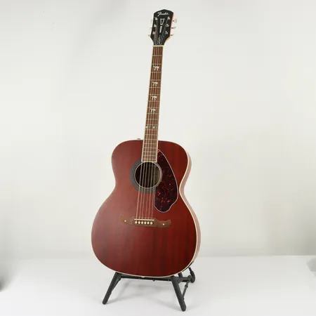Fender Tim Armstrong Hellcat Acoustic CSS 22006573, inga tillbehör. Skickas med Bussgods eller PostNord