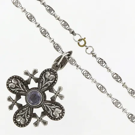 Collier 62,5cm, Hänge Jerusalemkors med rosa sten, 65mm, bredd: 48mm, lås i metall, en länkbit defekt, silver 900/1000 Vikt: 38,4 g