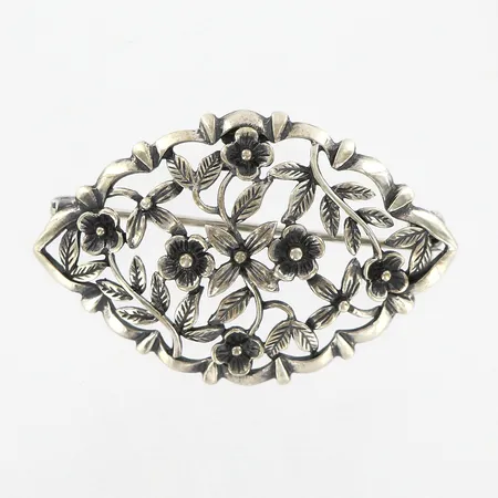 Brosch med blomsterdekor, 42x27mm, GFAB, 830/1000  Vikt: 5,4 g