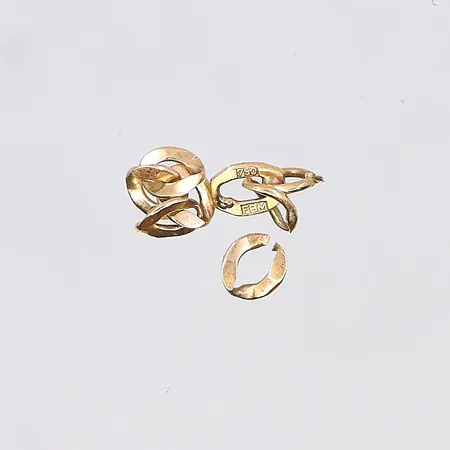 Diverse defekt guld, 18K. Vikt: 0,4 g