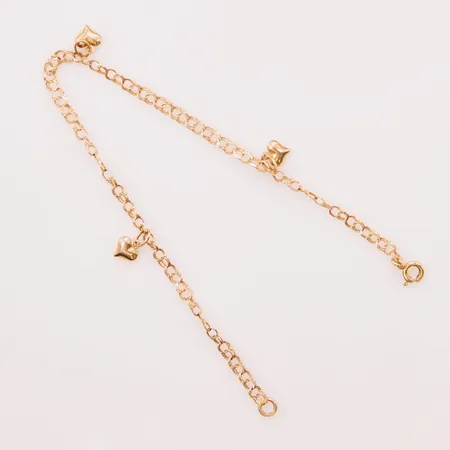 Armband bismarck, 19cm, berlocker, något skev länk, 18K 2,7g. 