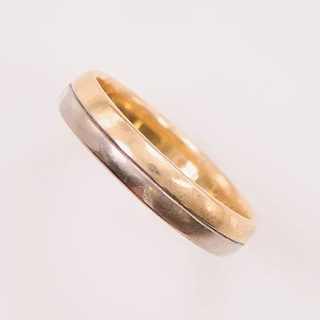 Ring, Ø20, bredd:4mm, gravyr, 18K 6,3g.