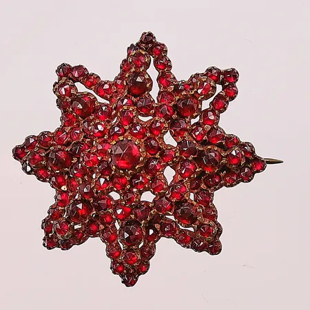 Brosch, 43mm, granater, oädel metall.