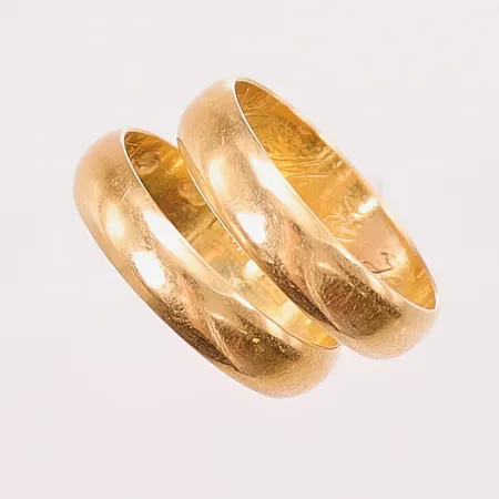 2 Ringar, gravyr, Ø19¾, 20K 9,4g.