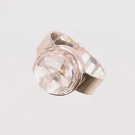 Ring, Ø18, vit sten, 6,7g.