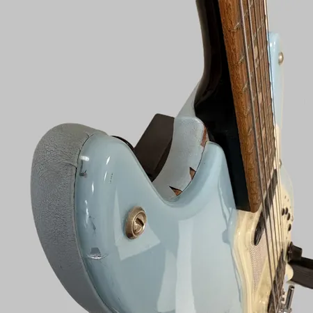 Elgitarr Hagström Kent, serienr:527021, smärre repor, sprickor, vinyl spruckit, utan fodral. Skickas med Bussgods eller PostNord