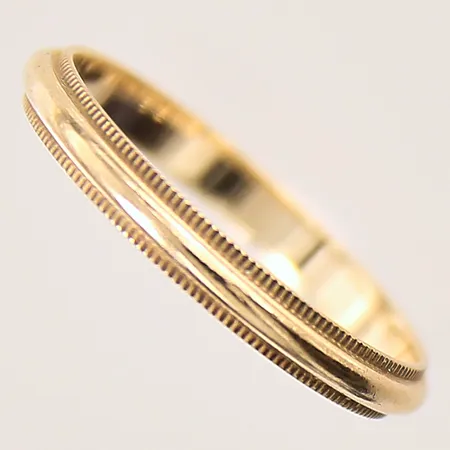 Ring, stl: 17½, bredd: 2,5mm, 14K  Vikt: 1,6 g