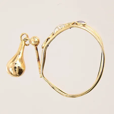 Diverse guldsmycken, stenar, defekt, bucklor, 18K  Vikt: 1,5 g
