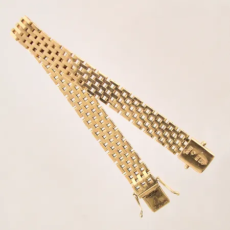 Armband Korridorlänk, längd 18,5cm, bredd 10mm, Mikkov Ab August, år 1968, 18K Vikt: 31,7 g