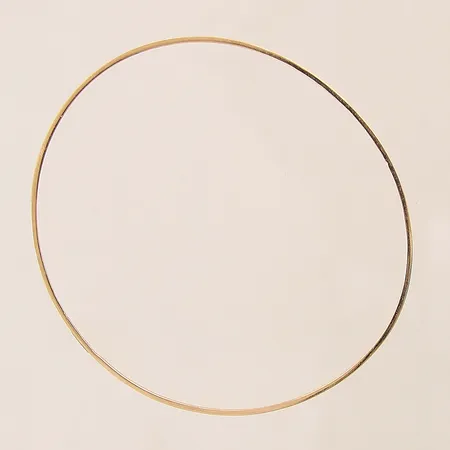 Armring, Ø69mm, bredd: 0,9mm, ojämn, 14K  Vikt: 2,7 g