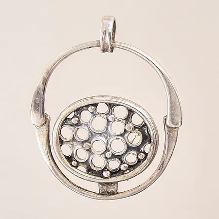 Hänge, Jorma Laine, Åbo 1974, längd 5,5cm, bredd 44,5mm, silver 830/1000 Vikt: 21,6 g