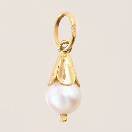 Hänge med odlad pärla, 20x6,5mm, 18K  Vikt: 1 g