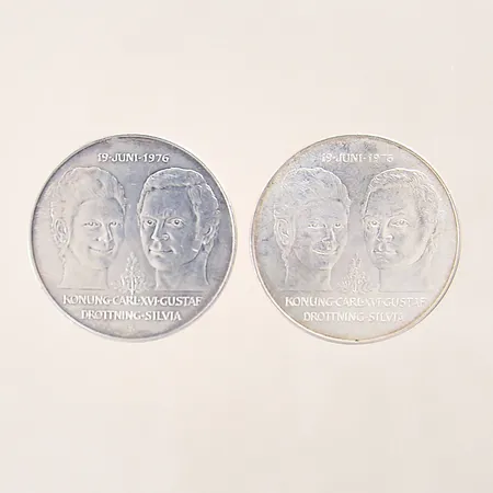 Mynt, två stycken, Det kungliga bröllopet 19 juni 1976, 50kr, Konung Carl XVI Gustaf Drottning Silvia, bruksslitage, silver 925/1000 Vikt: 54,3 g