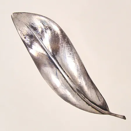 Brosch, blad, 85x28mm, silver 830/1000 Vikt: 9,5 g