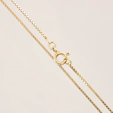 Kedja Venezia, längd 52cm, bredd 1mm, mindre ojämnheter, 18K  Vikt: 4,3 g