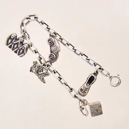 Armband Ankar med 5st berlocker, längd 18,5cm, bredd 6-28mm, silver 835/1000 Vikt: 21,3 g
