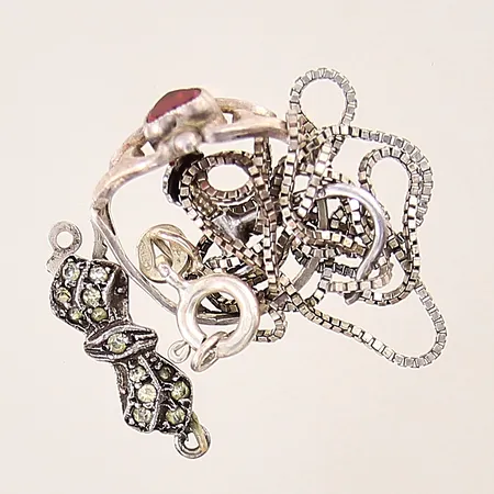 Silversmycken, sten, skeva, av/defekt, silver 830-925/1000 Vikt: 4,4 g