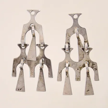 Ett par örhängen, 48x25mm, David Andersen, Norge, saknar fästen, bruksslitage, fläckar, oxiderade, silver 925/1000 Vikt: 10,9 g