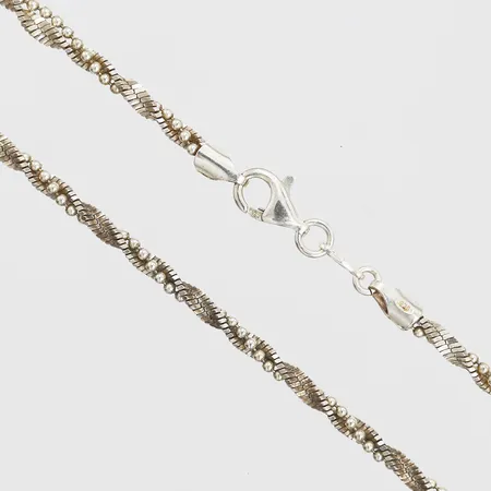 Collier, längd: 70 cm, bredd: 3 mm, 925/1000 silver. Vikt: 18,3 g
