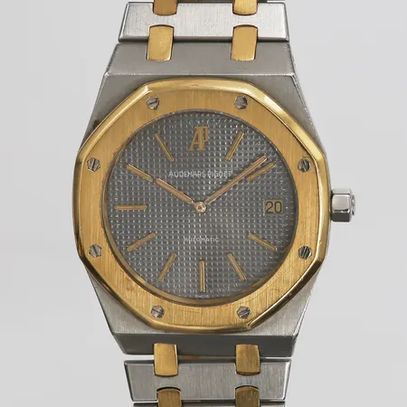 Herrur Audemars Piguet Royal Oak "Jumbo", automat, stål/guld, ref-nr: 5402SA, serie-nr: 198651, kaliber: 2121/1, boett-nr: B 29458/622, ca 1979, Ø39mm, inga tillbehör, repor, bruksskick. går ej, i behov av service.