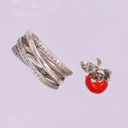 Silverskrot, defekter, stenar saknas, silver 925/1000.  Vikt: 10,7 g
