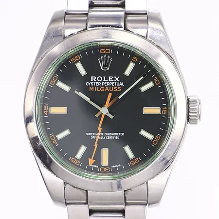 Herrur Rolex Milgauss, Ø40mm, automat, ref 116400GV, serienummer 111Q1400, bruksslitage, oysterlänk, box, cert 2013, tags, servicekvitto från Bergströms 2020