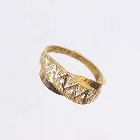Ring, stl ca 17, bredd 2-8mm, bucklig, 18K Vikt: 1 g